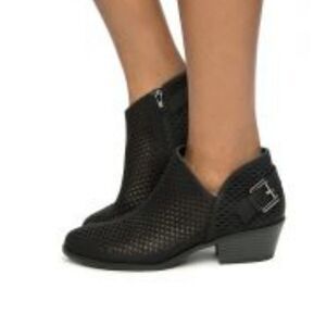 BRAND NEW VINCE CAMUTE CAMUTO WOMEN'S PARVEEN SUEDE ANKLE BOOTIE SHOES